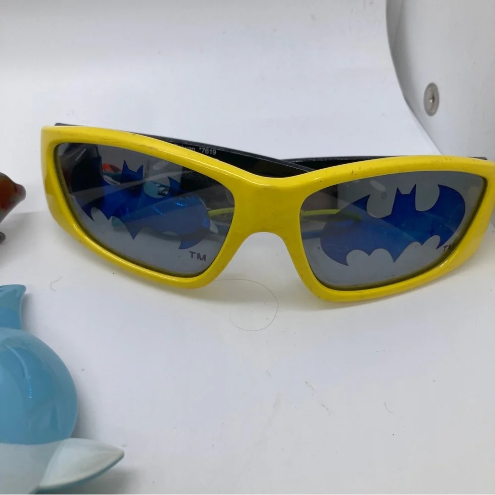 7 Boys Sunglasses Novelty Batman Shark Neon Preowned